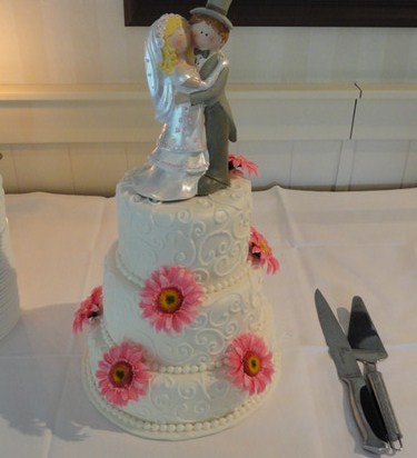 bruidstaart met royal icing spuitwerk krullen