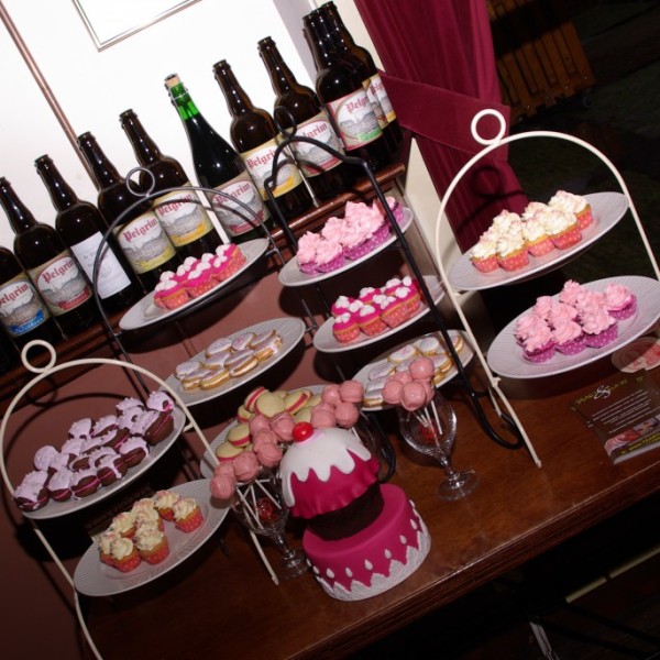 diverse mini cupcakes, whoopie pies en cakepops voor bruiloft in de pelgrim rotterdam historisch delfshaven