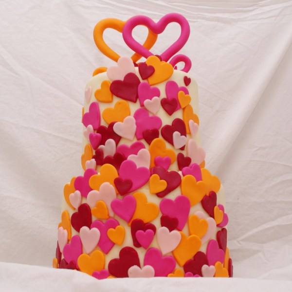 bruidstaart met hartjes bruidstaart met hartjes