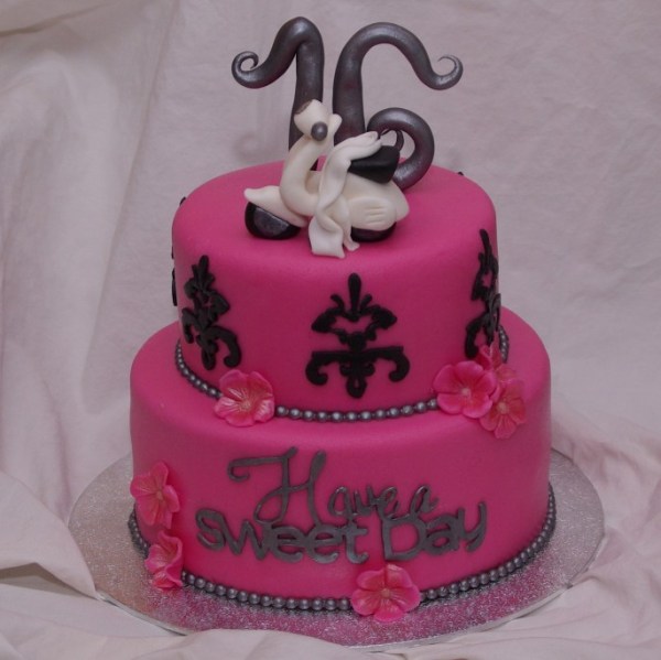 sweet sixteen scooter taart