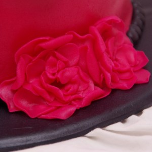 wavy edge taart zwart/roze