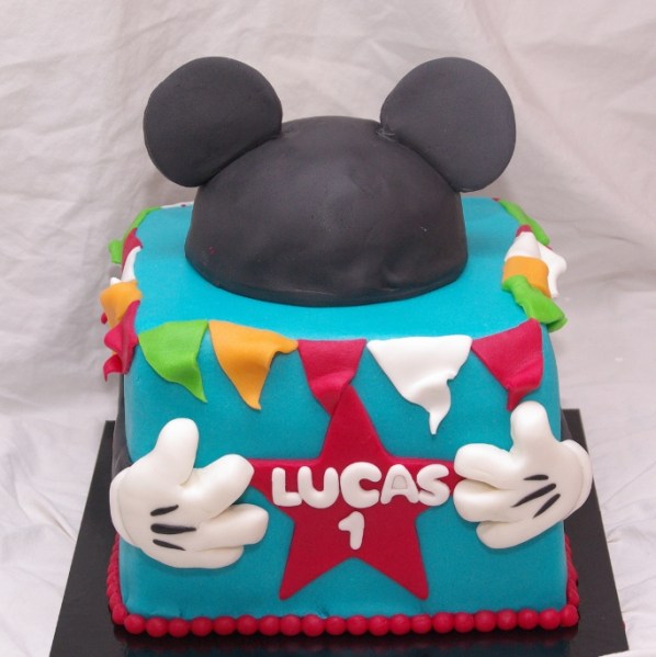 mickey mouse taart