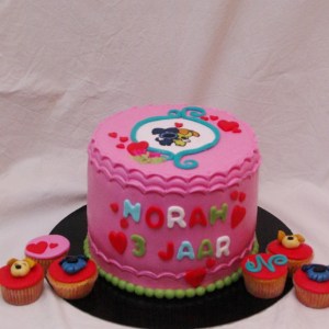 woezel en pip taart met bijpassende cupcakes woezel en pip taart met bijpassende cupcakes