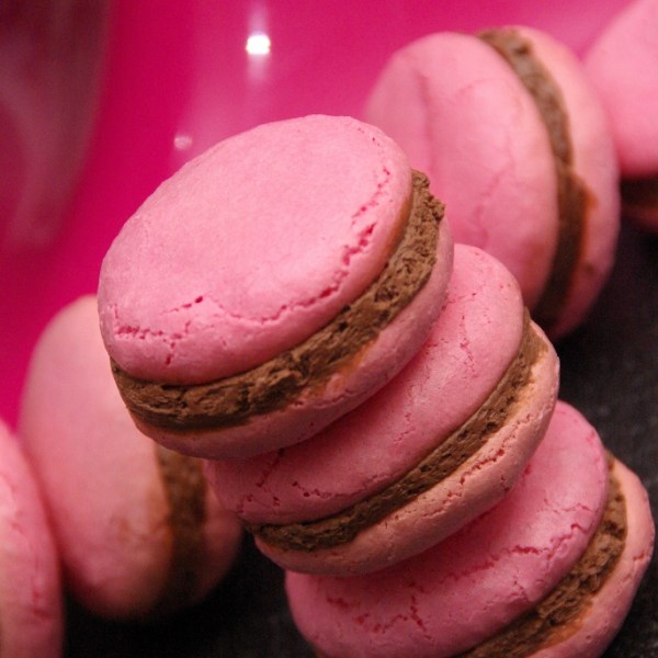 macarons met zwitserse chocoladeganache macarons met zwitserse chocoladeganache