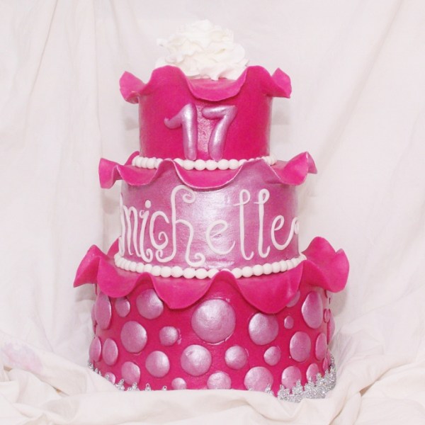 roze en metallic stapeltaart met swirly edges roze en metallic stapeltaart met swirly edges