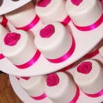 minitaartjes, cupcakes en aansnijtaart