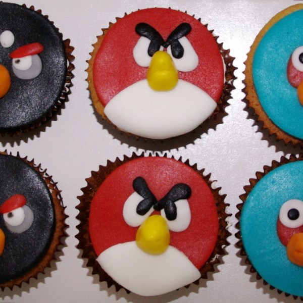 angry birds cupcakes