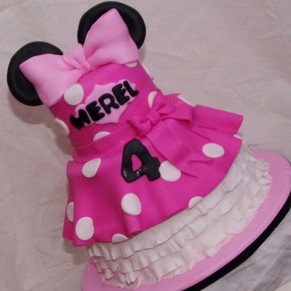 minnie mouse taart