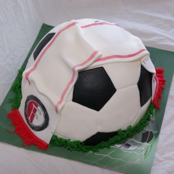 Feyenoord sjaaltje op voetbal taart bestellen rotterdam nesselande