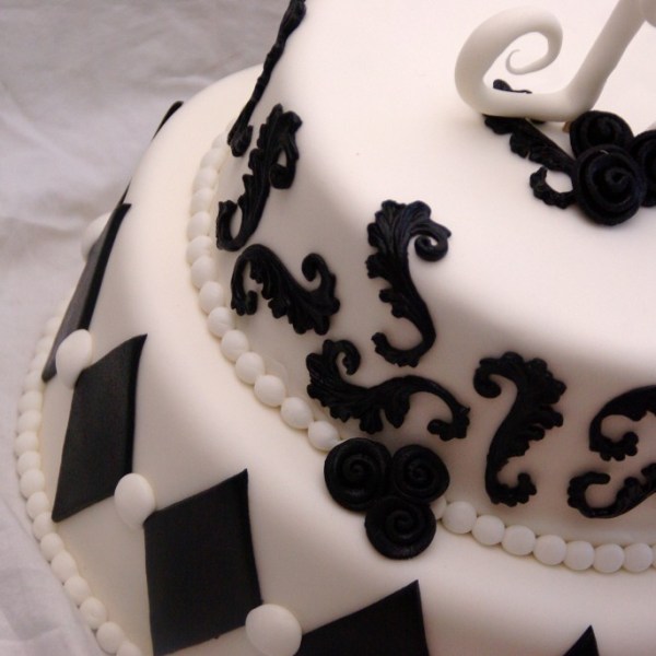 zwart witte bruidstaart