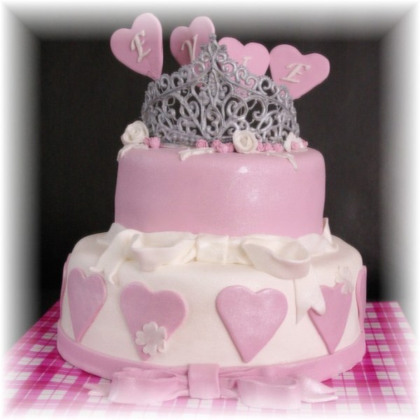 tiara van royal icing