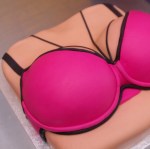 18+ borstentaart met Sapph (achtige) bh