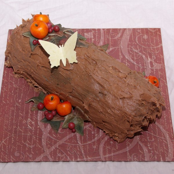 bûche de noël yule log boomstam herfstbuusj eindejaars actie taartenkunst