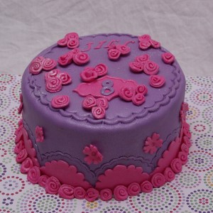 meidentaart in roze en paars met glitters glitter meisjes taart in roze en paars met veel bloemen