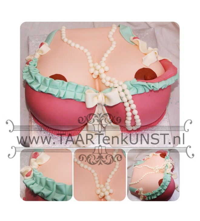 carnavalesque-boobies