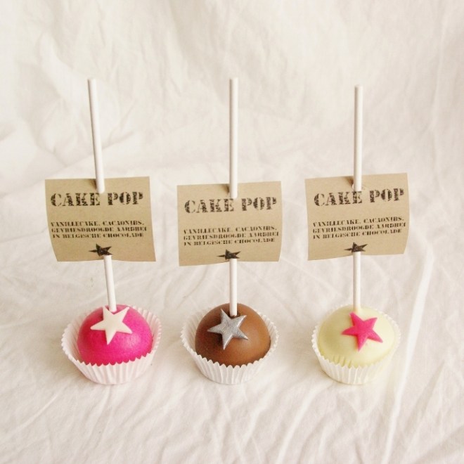 cakepops in callebaut chocolade