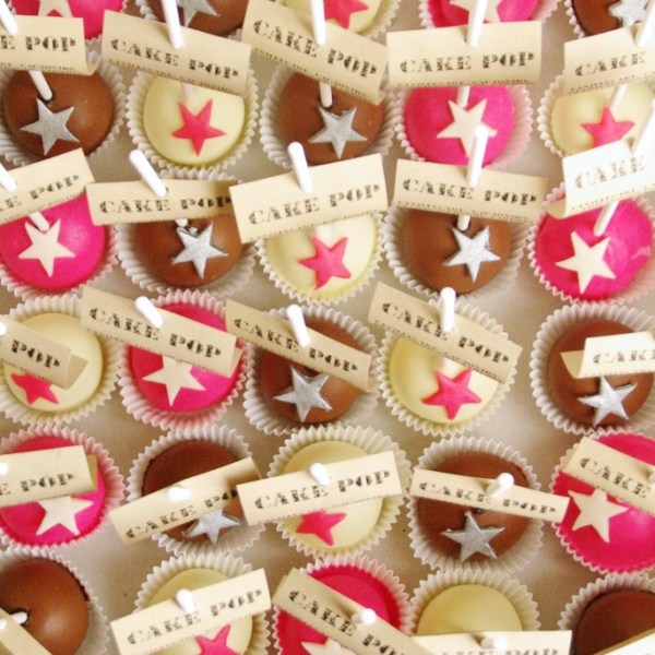 cakepops in callebaut chocolade voor bruiloft