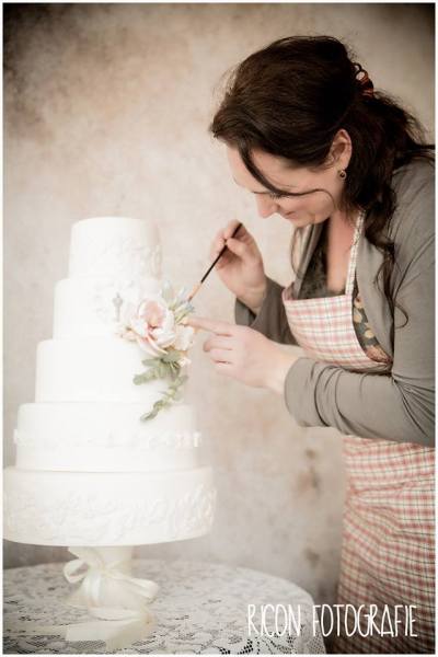 1743156_810714752279383_635504003_n