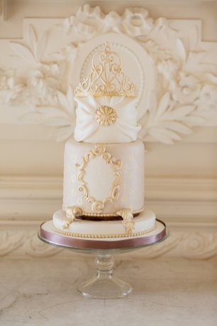 View More: http://riconfotografie.pass.us/bitchyfashionbridal